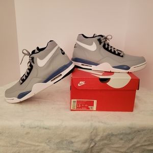 Mens nike flight size 12